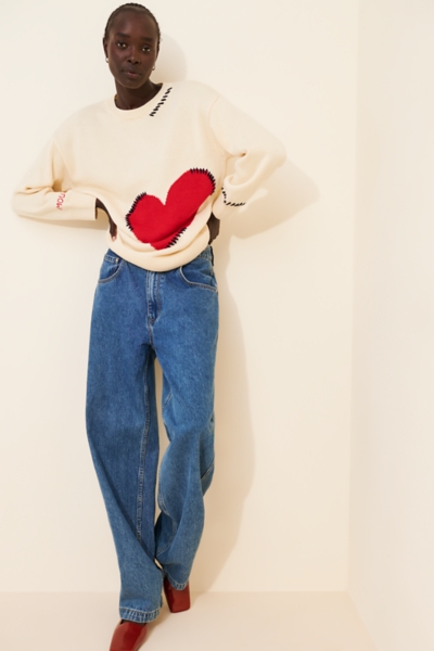 Crew-Neck Whipstitch Heart Icon Sweater | Nuuly