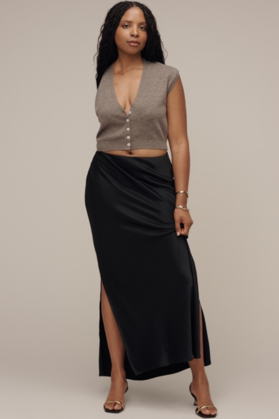 V-Neck Crop Muscle Knit Vest | Nuuly