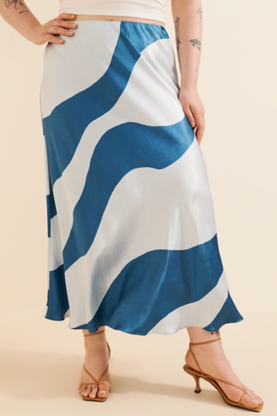 Silky Waves Maxi Skirt | Nuuly