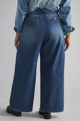 The Pleated Wide Leg Jeans | Nuuly