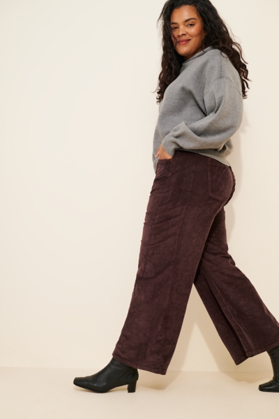 The Adi Mid-Rise Frayed Relaxed Flare Jeans: Cordu | Nuuly