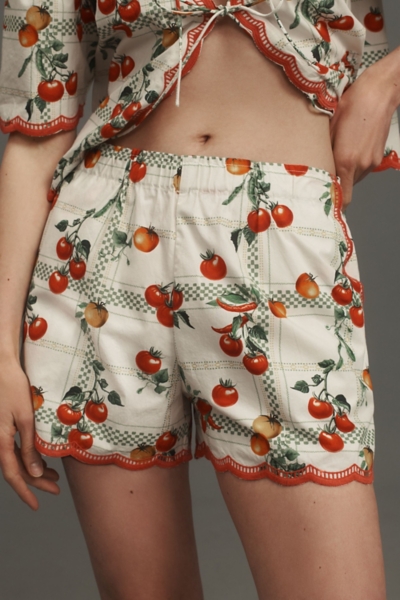 Veggie Bloom Scallop Hem Shorts | Nuuly