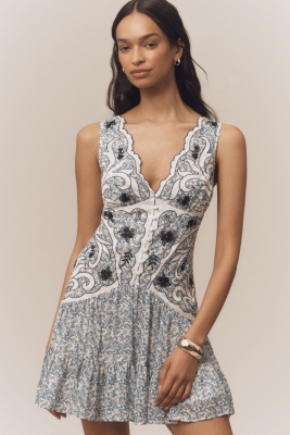 DUNDROP ♥ DD Floral v-neck bell sleeve dress /追跡付 White Floral Printed Long Sleeve V Neck Holiday Midi Dress