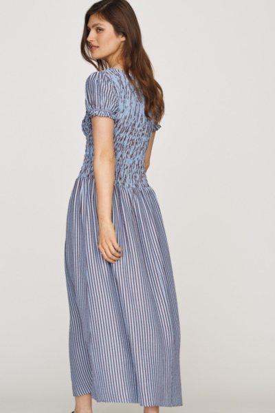 short maxi dress Sleeve Ditsy Floral Elastic Waist +Please note that Slight color Difference should be acceptable due to the light and screen. Travelers Classic Short Sleeve Maxi