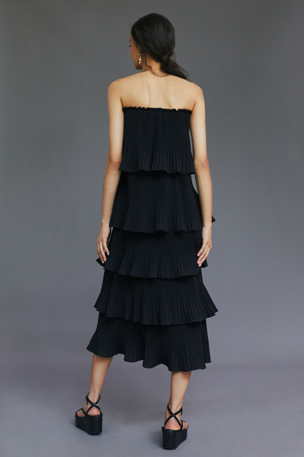 Pleated Tiered Midi Dress | Nuuly Pleated Tiered Midi Dress | Nuuly
