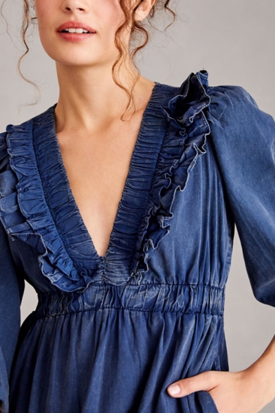 blue ruffle v neck dress V-Neck Halter Short Ruffled Homecoming Dress with Bow Royal / 6