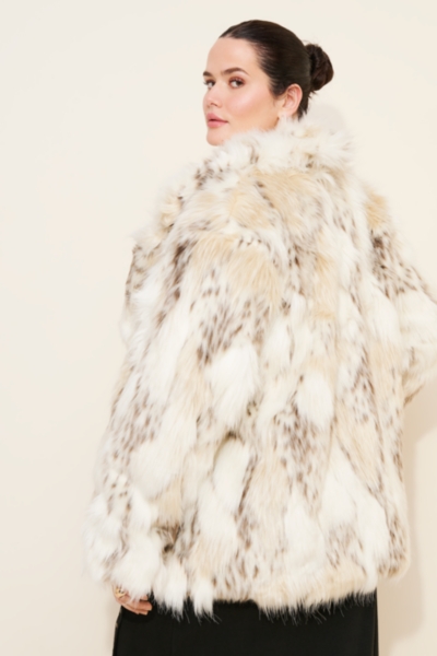 Shaggy Textured Coat | Nuuly