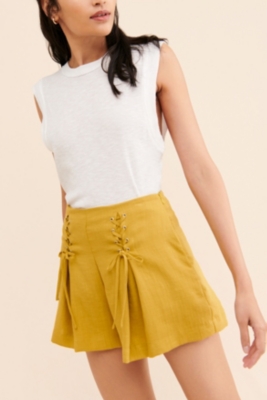 新品 JUUKIFF LACE SHORTS IN MIXED WOOL