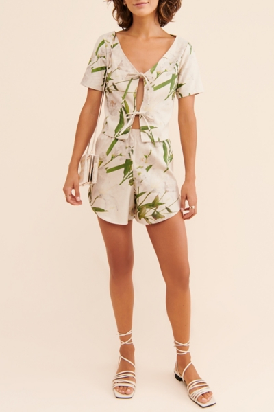 Linen Floral Capri Shorts | Nuuly