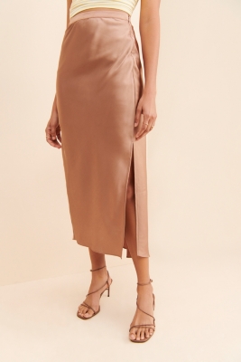 【BAON】Purau cutting incision midi skirt Lace detail midi skirt in cream