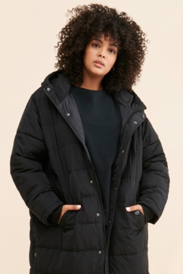 Everest Long Hooded Puffer | Nuuly