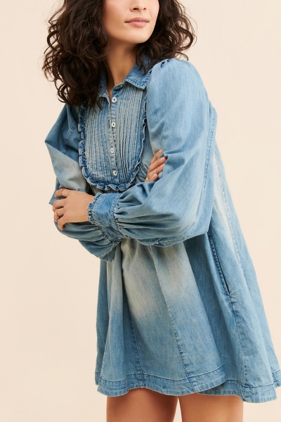 knee length dresses for ladies ARABELLA TULLE DRESS IN LIGHT BLUE | CULT MIA