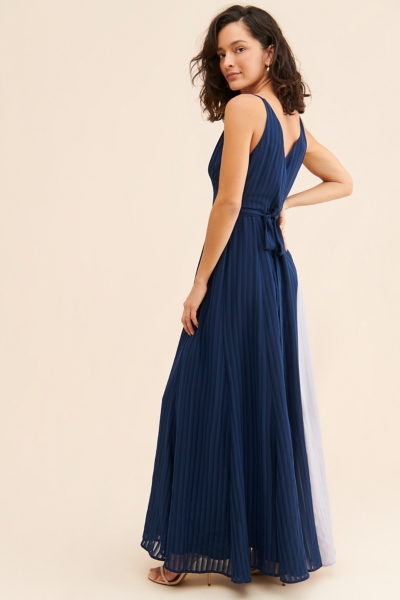 cute maxi dress with sleeves Mide Maxi Dress with Long Flowy Sleeves in Deep Pink 2XL / Deep Pink