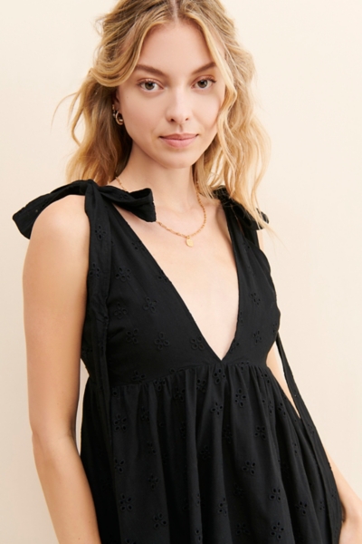 off the shoulder midi dress Betsy & Adam Women's Off-The-Shoulder Floral Print Dress - Black Red