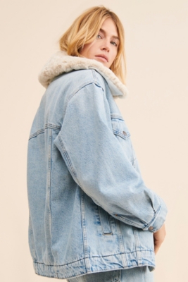 Oversized Sherpa Trucker Jacket Nuuly