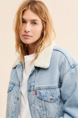 Levis oversized sherpa trucker best sale