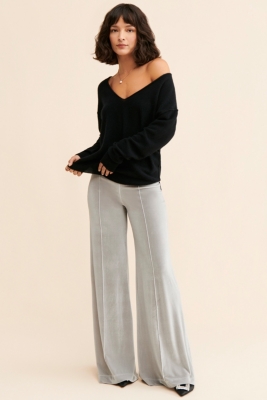 Ladylike Velvet Pants | Nuuly