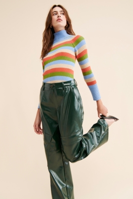 【YOURNUS】Vegan Leather Glossy Cargo Pants YOURNUS】Vegan Leather Glossy Cargo Pants