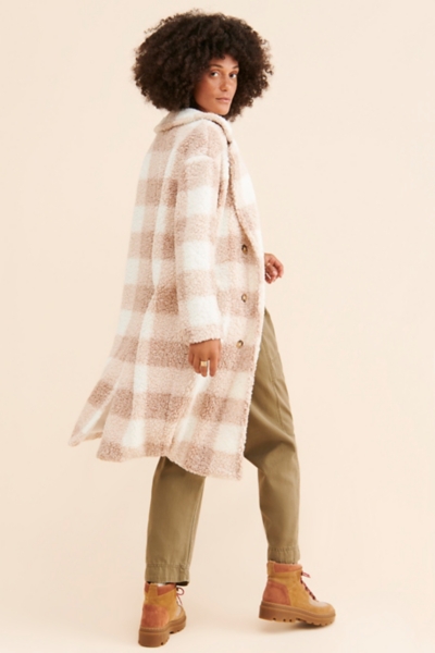 Sarina Sherpa Plaid Overcoat | Nuuly