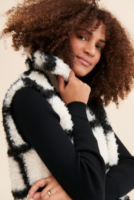 Faux fur curly vest deals