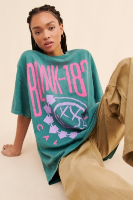 Blink 182 T-Shirt | Nuuly
