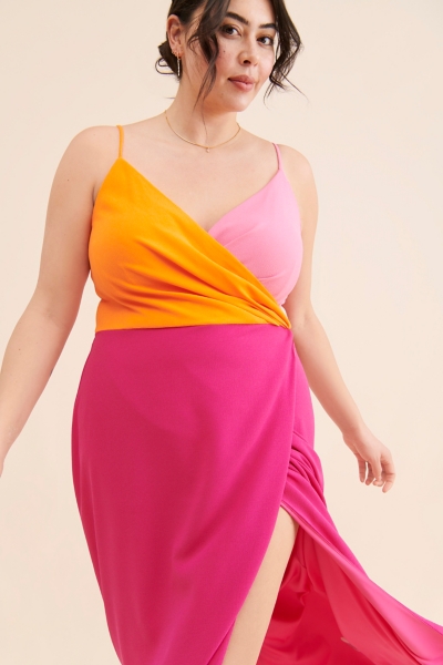 V-Neck Colorblock Maxi Dress | Nuuly