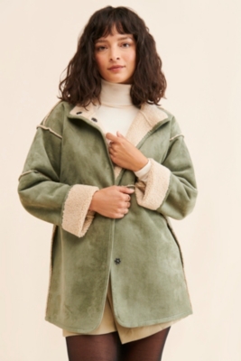 87644423_031_b?$og-image$