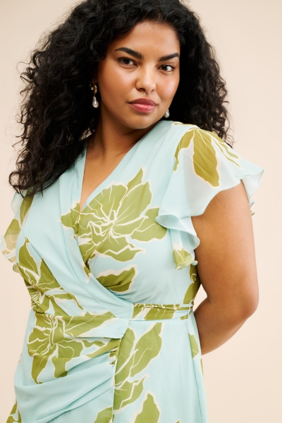 Floral Tiered Wrap Maxi Dress | Nuuly