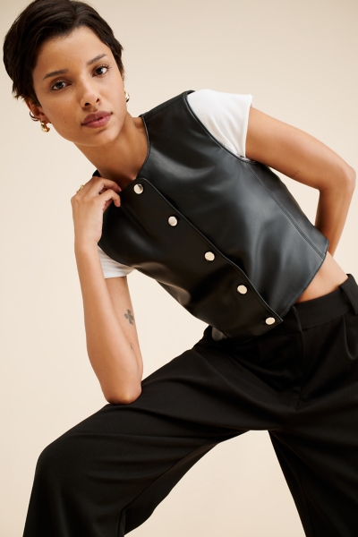 Cropped Vegan Leather Vest | Nuuly
