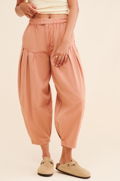 Sarina Pleated Trousers | Nuuly
