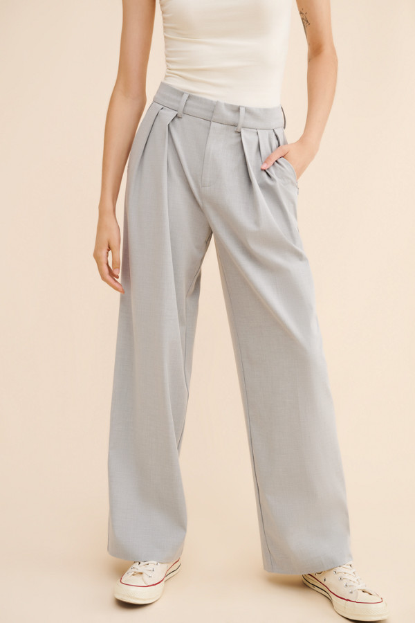 Good Suiting 90's Pleated Wide Leg Pants | Nuuly Good Suiting 90's Pleated Wide Leg Pants | Nuuly