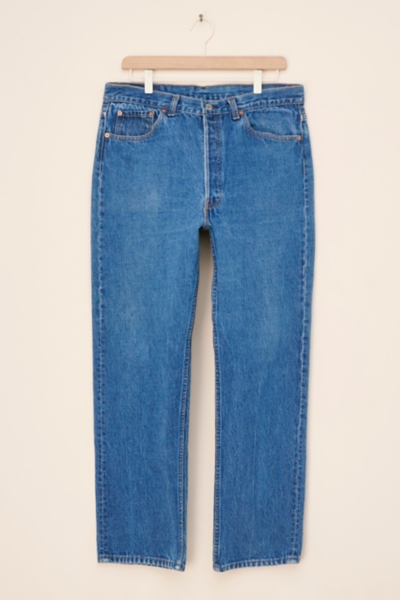 NEW LEVI STRAIGHT LEG JEANS *SIZE 31*  (VINTAGE MED WASH)