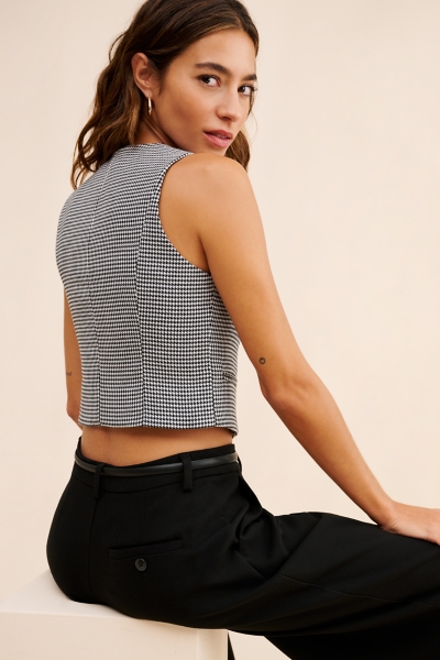 トップス AT LAST & CO HOUNDSTOOTH VEST&PANTS Cropped Fitted Bodice Houndstooth Vest