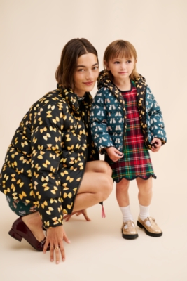 Low-Rise Relaxed Straight Jeans