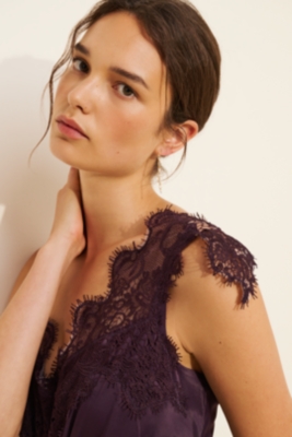 Evelyn Lace High-Low Midi Dress