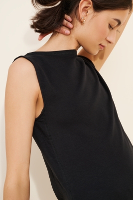 (取寄) メイドウェル レディース ボート ネック スリット タンク Madewell women Boat Neck Slit Tank Jet Black Boat Neck Slit Tank Top | Nuuly