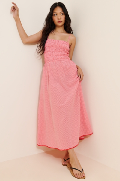 Hot Pink Summer Styles | Nuuly