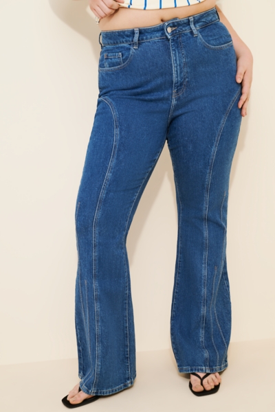 Mia Flare Leg Jeans | Nuuly
