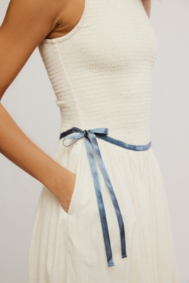 Nightingale Midi Dress