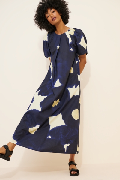 Juhlinta Kehakukka Maxi Dress | Nuuly