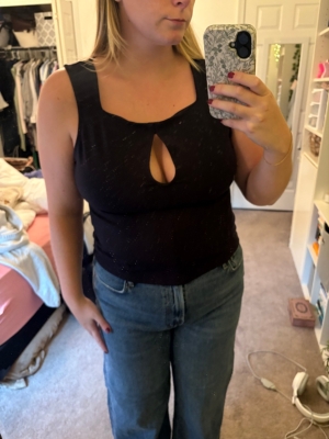 Keyhole Seamed Tank Top