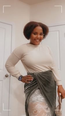 Velvet Pencil Skirt | Nuuly