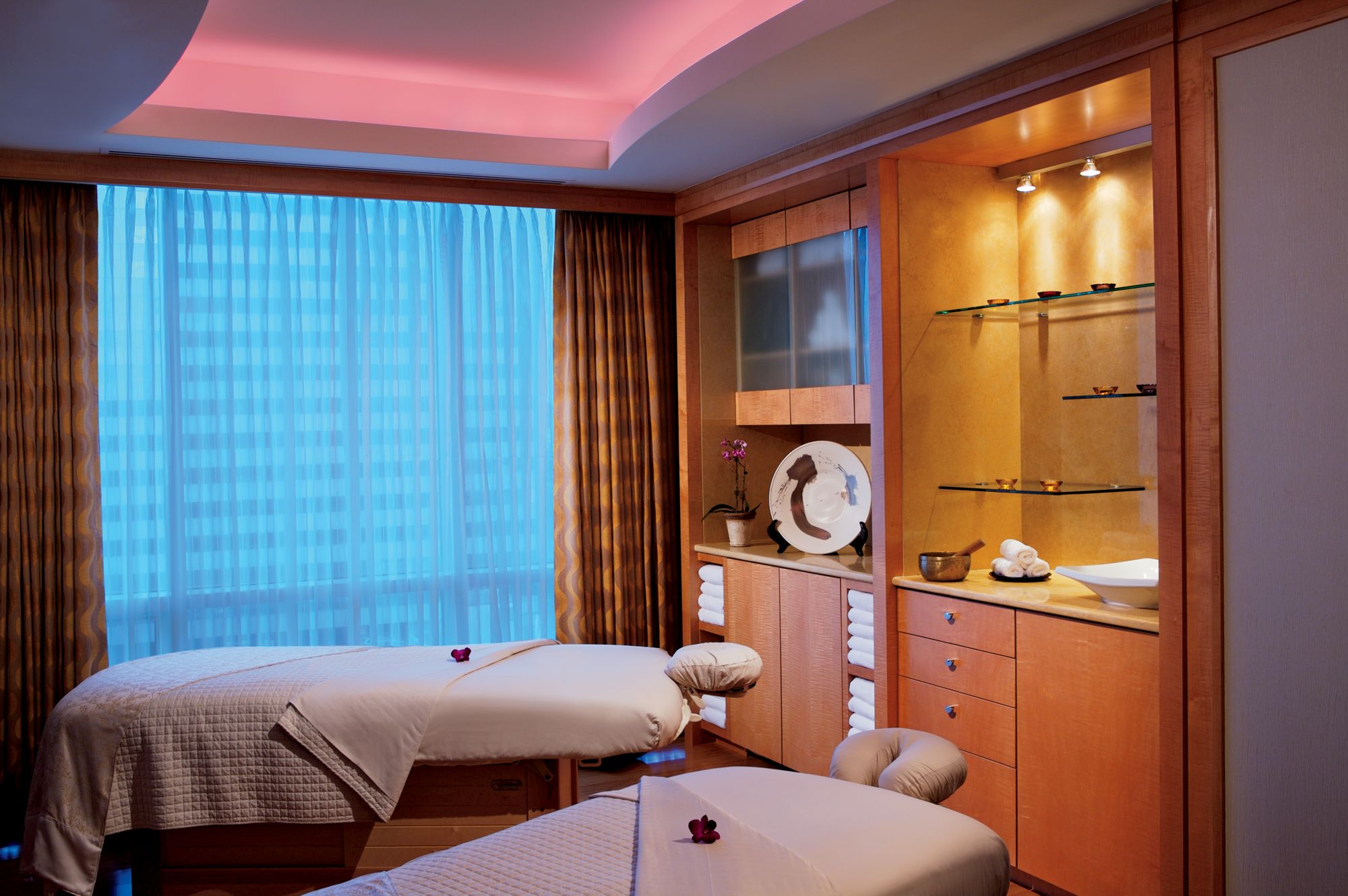 SERENITY CALLS FROM OUR LUXURIOUS DAY SPA