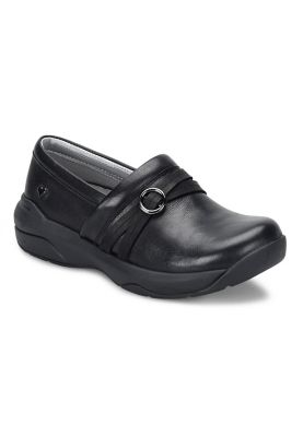 slip resistant nursing shoes