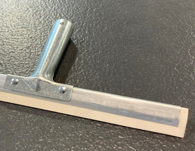 12" flat squeegee