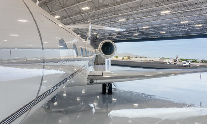 aircraft-on-new-hangar-flooring