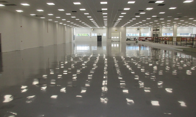 Resuflor SL X product providing smooth floor finish 