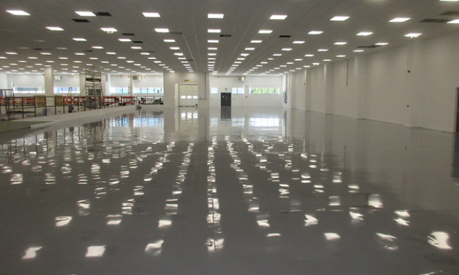 Resuflor SL X product providing smooth floor finish 