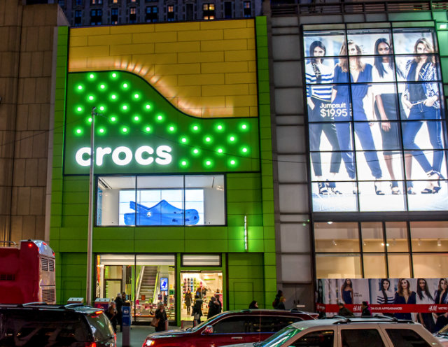 Crocs showroom 2024 in brookfield