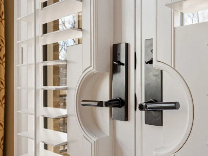 wood door closeup